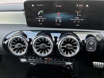 MERCEDES-BENZ CLA Cla 200 Amg Line Executive 4Dr Tip Auto