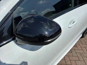 MERCEDES-BENZ CLA Cla 200 Amg Line Executive 4Dr Tip Auto