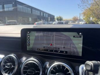 MERCEDES-BENZ EQB Eqb 350 4M 215Kw Amg Line Premium 66.5Kwh 5Dr Auto