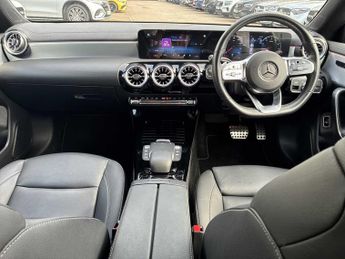 MERCEDES-BENZ CLA Cla 200 Amg Line Executive 4Dr Tip Auto