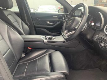 MERCEDES-BENZ GLC Glc 220D 4Matic Amg Line 5Dr 9G-Tronic