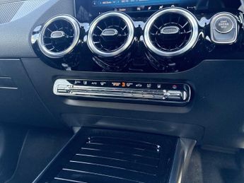MERCEDES-BENZ GLA Gla 250E Exclusive Edition 5Dr Auto