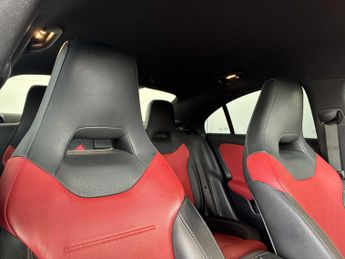 MERCEDES-BENZ CLA Cla 180 Amg Line Premium 4Dr Tip Auto