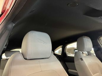 JAGUAR E-PACE 1.5 P300E R-Dynamic Hse 5Dr Auto