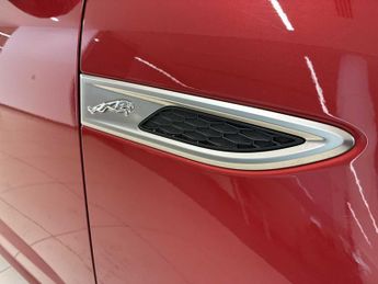 JAGUAR E-PACE 1.5 P300E R-Dynamic Hse 5Dr Auto