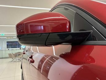 JAGUAR E-PACE 1.5 P300E R-Dynamic Hse 5Dr Auto