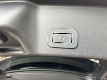 LAND ROVER RANGE ROVER EVOQUE 2.0 P200 Dynamic Se 5Dr Auto