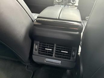 LAND ROVER RANGE ROVER EVOQUE 2.0 D200 R-Dynamic Hse 5Dr Auto