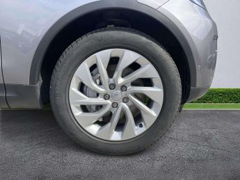 LAND ROVER DISCOVERY 3.0 D300 S 5Dr Auto