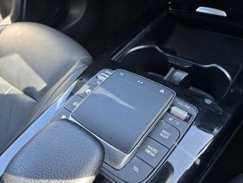 MERCEDES-BENZ A CLASS A200 Sport Executive 5Dr Auto