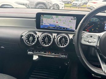 MERCEDES-BENZ CLA Cla 200 Amg Line Executive 4Dr Tip Auto