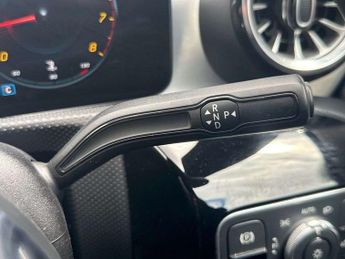 MERCEDES-BENZ CLA Cla 200 Amg Line Executive 4Dr Tip Auto