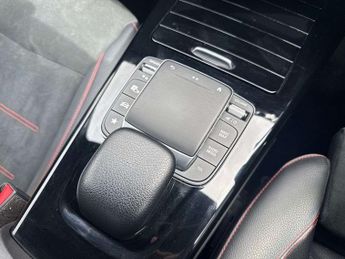 MERCEDES-BENZ CLA Cla 200 Amg Line Executive 4Dr Tip Auto