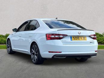 SKODA SUPERB 2.0 Tsi Sportline Hatchback 5Dr Petrol Dsg Euro 6 (S/S) (220 Ps)