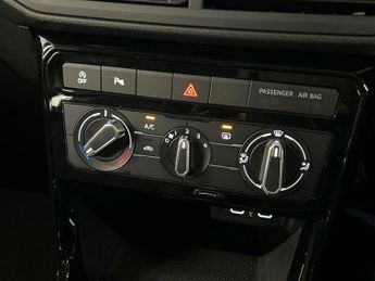 VOLKSWAGEN T-CROSS 1.0 Tsi Black Edition Suv 5Dr Petrol Dsg Euro 6 (S/S) (110 Ps)