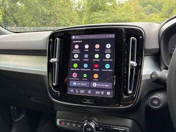 VOLVO XC40 2.0 B3P Core 5Dr Auto