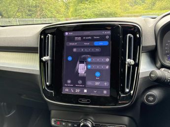 VOLVO XC40 2.0 B3P Core 5Dr Auto