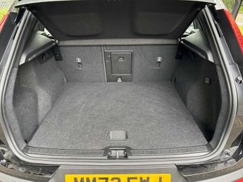 VOLVO XC40 2.0 B3P Core 5Dr Auto