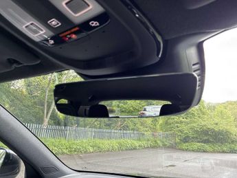 VOLVO XC40 2.0 B3P Core 5Dr Auto