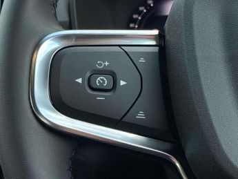VOLVO EX40 185Kw Extended Range Plus 78Kwh 5Dr Auto