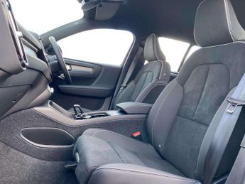 VOLVO EX40 185Kw Extended Range Plus 78Kwh 5Dr Auto