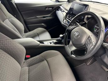 TOYOTA C-HR 1.8 Vvt-H Icon Suv 5Dr Petrol Hybrid Cvt Euro 6 (S/S) (122 Ps)