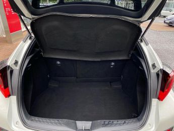 TOYOTA C-HR 1.8 Vvt-H Dynamic Suv 5Dr Petrol Hybrid Cvt Euro 6 (S/S) (122 Ps