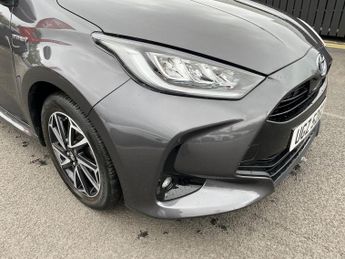 TOYOTA YARIS 1.5 Vvt-H Design Hatchback 5Dr Petrol Hybrid E-Cvt Euro 6 (S/S) 