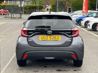 TOYOTA YARIS 1.5 Vvt-H Design Hatchback 5Dr Petrol Hybrid E-Cvt Euro 6 (S/S) 