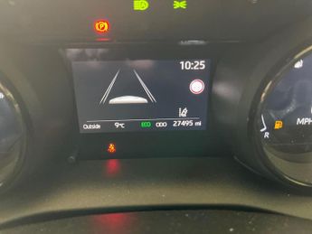TOYOTA YARIS 1.5 Vvt-H Dynamic Hatchback 5Dr Petrol Hybrid E-Cvt Euro 6 (S/S)