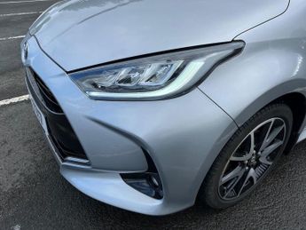 TOYOTA YARIS 1.5 Vvt-H Dynamic Hatchback 5Dr Petrol Hybrid E-Cvt Euro 6 (S/S)