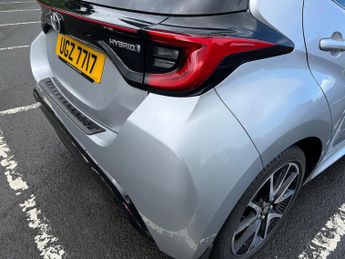 TOYOTA YARIS 1.5 Vvt-H Dynamic Hatchback 5Dr Petrol Hybrid E-Cvt Euro 6 (S/S)