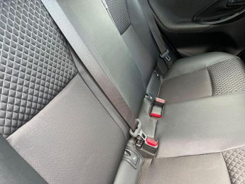TOYOTA YARIS 1.5 Vvt-H Dynamic Hatchback 5Dr Petrol Hybrid E-Cvt Euro 6 (S/S)