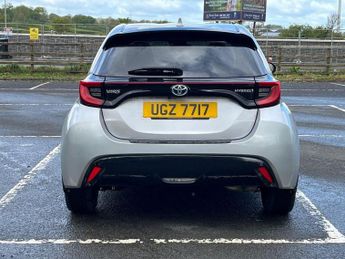 TOYOTA YARIS 1.5 Vvt-H Dynamic Hatchback 5Dr Petrol Hybrid E-Cvt Euro 6 (S/S)