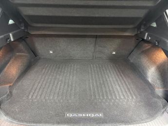 NISSAN QASHQAI 1.3 Dig-T Mhev Tekna Suv 5Dr Petrol Hybrid Xtron Euro 6 (S/S) (1