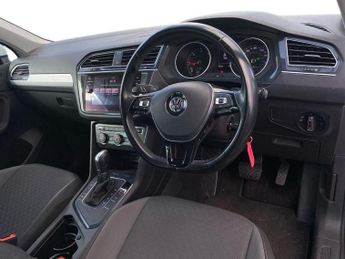 VOLKSWAGEN TIGUAN 2.0 Tdi Se Navigation Suv 5Dr Diesel Dsg Euro 6 (S/S) (150 Ps)