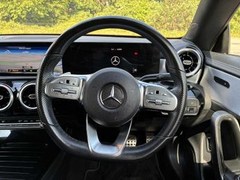 MERCEDES-BENZ CLA Cla 200 Amg Line 4Dr Tip Auto