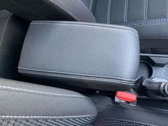 DACIA DUSTER 1.3 Tce Journey Suv 5Dr Petrol Edc Euro 6 (S/S) (150 Ps)