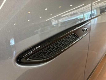 JAGUAR F-PACE 2.0 P400E R-Dynamic Hse Black 90Th Anniv 5Dr Auto