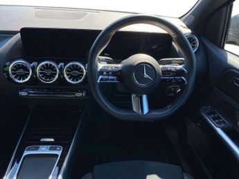 MERCEDES-BENZ B CLASS B200 Amg Line Executive 5Dr Auto