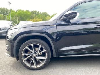 SKODA KODIAQ 2.0 Tdi Sportline Suv 5Dr Diesel Dsg 4Wd Euro 6 (S/S) (7 Seat) (