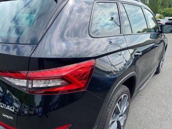 SKODA KODIAQ 2.0 Tdi Sportline Suv 5Dr Diesel Dsg 4Wd Euro 6 (S/S) (7 Seat) (
