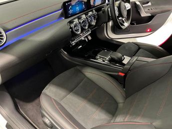 MERCEDES-BENZ CLA 1.3 Cla200H Mhev Amg Line (Executive) Coupe 4Dr Petrol Hybrid 7G