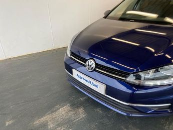 VOLKSWAGEN GOLF 1.0 Tsi 115 Se [Nav] 5Dr Dsg
