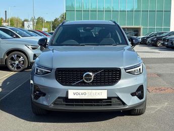 Volvo XC40 2.0 B4P Ultimate Dark 5Dr Auto