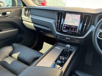 VOLVO XC60 2.0 B4P Plus Dark 5Dr Geartronic