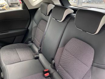 RENAULT CAPTUR 1.6 E-Tech Techno Suv 5Dr Petrol Hybrid Auto Euro 6 (S/S) (145 P