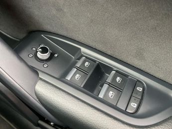 AUDI Q5 45 Tfsi Quattro S Line 5Dr S Tronic
