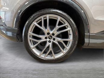 AUDI Q4 150Kw 40 82.77Kwh Edition 1 5Dr Auto [C+S/Tech]