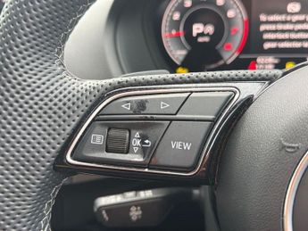 AUDI Q2 35 Tfsi Black Edition 5Dr S Tronic